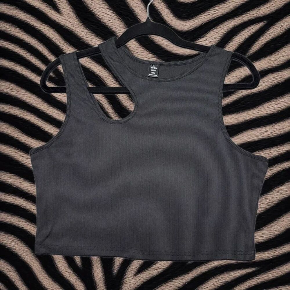 SHEIN Curve Cutout Crop Tank Top 0XL